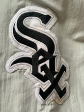 Load image into Gallery viewer, Chicago White Sox Vintage Starter Jacket Adult (L)
